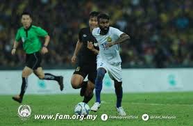 321 hits walaupun pintu tiket stadium buka bermula 11 pagi namun seawal 12 malam tadi sudah kelihatan penyokong malaysia membanjiri. Sukan Sea Archives Malaysia Dateline