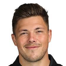 Ethan Waller's Instagram, Twitter & Facebook