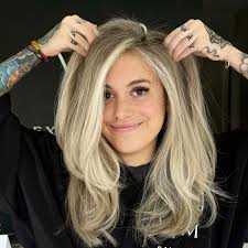 Veronica- Balayage Artist