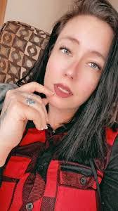 Ashley Daniello's Instagram, Twitter & Facebook