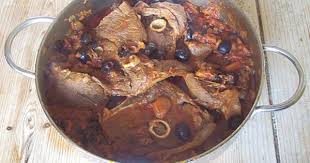 Cucina Sarda Pecora In Umido Ricette Secondi Piatti Di Terra Sardegna Ingredienti Coscia Di Pecora Tagliata A Fette Ricette Idee Alimentari Secondi Piatti