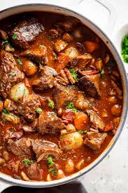 Tender Fall Apart Chunks Of Beef Simmered In A Rich Red Wine Gravy Makes Julia Child S Beef Bourguignon An Incre Beef Bourguignon Beef Stew Recipe Stew Recipes