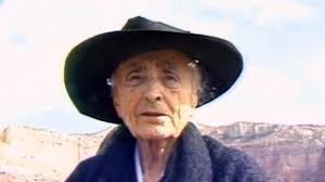 Quién es Georgia O'Keeffe: Un genio en flor