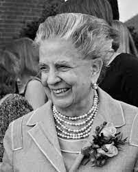 Ginger Musser's Instagram, Twitter & Facebook