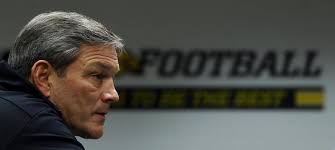 Norm Parker says he'll be back in 2011