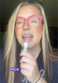 Judith Allison's Instagram, Twitter & Facebook