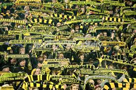 Leider können wir den derbysieg, wie sonst in der vergangenheit, nicht mit den besten fans der welt richtig feiern. Football Scenes Images Football Posters Borussia Dortmund
