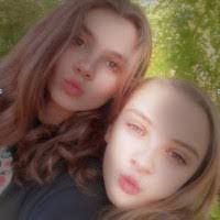 Tina Kelsey's Instagram, Twitter & Facebook