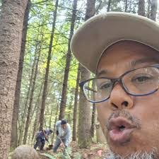 Andre Ignacio's Instagram, Twitter & Facebook