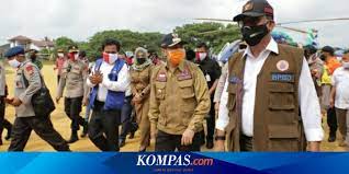 Jika anda berdomisili di luar kota, sementara plat nomor kendaraan berasal dari kampung halaman, datang saja ke kantor samsat domisili anda saat ini. Rokan Hilir Satu Satunya Daerah Hijau Covid 19 Di Riau Ini Rahasianya Halaman All Kompas Com