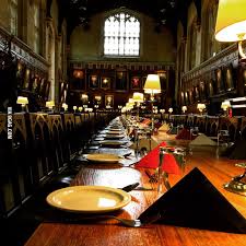 Finde die besten angebote für harry potter hogwarts hall und spare geld. Christ Church College Cafeteria In Oxford England The Location Of Harry Potter Dining Hall Scenes 9gag