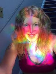 I often read that we must surround ourselves with like minded people and  get rid of all the energy suckers.... well, up to a point I may agree here  but not completely,