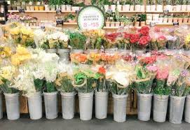 Enjoy the convenience of safe and secure online ordering 24 hours a day. How To Create The Perfect Floral Arrangement At Home Heinen S Grocery Store