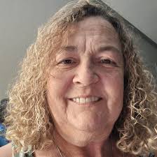 What to do when a dog injures its back leg?