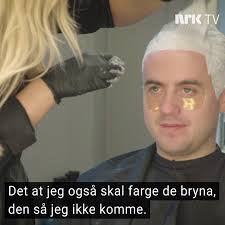 Kåss til kvelds: Markus farger håret blondt