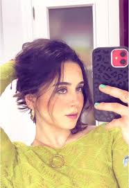 Andrea Cobos Tenorio (@andreacobos__)