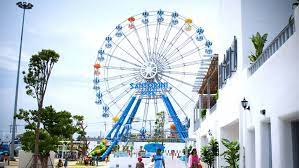 We decided to go on the ferris wheel which gave us a birds eye view of hua hin. Santorini Park Hua Hin Novotel Hua Hin Cha Am Resort And Spa