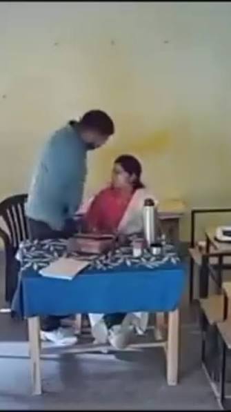 Breaking News | Kannauj, Uttar Pradesh A viral video allegedly filmed  inside a government composite school in the Saurikh block of Kannauj has  sparked controversy. The footage purportedly shows a male assistant