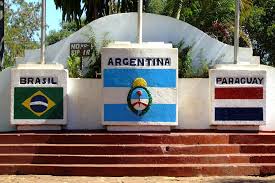 La selección brasileña de baloncesto masculino viajó este lunes a buenos aires, donde esta semana se medirá con panamá y paraguay por las eliminatorias de la américup 2022, torneo clasificatorio para los panamericanos. Triple Frontera La Union De Tres Paises Limitrofes Argentina Brasil Y Paraguay Places To Go Baseball Cards Cards