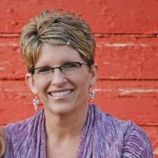 Lori Westhoff's Instagram, Twitter & Facebook