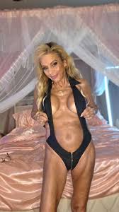 OnlyFans Model in solo - FameRegistry.com