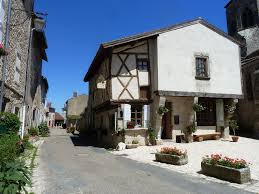 Allier Charroux L Un Des Plus Beaux Villages De France Beaux Villages Charroux Village Francais