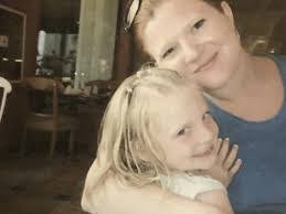 Beth Pritchett's Instagram, Twitter & Facebook