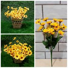 Menanam bunga hydrangea tidaklah sulit, caranya sama seperti menanam tanaman bunga tanaman ini menyukai sinar matahari penuh di pagi hari, dan di tempat teduh pada sore hari. Bunga Matahari Harga Terbaik Bunga Souvenir Pesta Agustus 2021 Shopee Indonesia