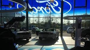 Für ein gebrauchtes ford fahrzeug hat ford eine eigene gebrauchtwagen finanzierung als ratenkredit. Ford Handler Offnen Verkaufsraume Und Bieten Attraktives Finanzierungsangebot Jetzt Kaufen Spater Zahlen Deutschland Deutsch Ford Media Center