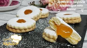Biscuits Sables A La Confiture Economiques Sans Beurre Par Lynda Akdader Youtube Sable A La Confiture Gateau Sec Sans Beurre Sables