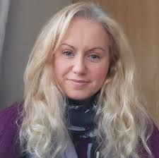 Alexandra Rowan's Instagram, Twitter & Facebook