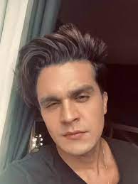 Lucas lucco posta foto antiga e é comparado com luan santana (foto. Voltei A Sentir Minha Nuca Diz Luan Santana Apos Mudanca De Visual