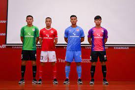 Áo bóng đá 2020 2021 đẹp và độc nhất p.league, serie a, laliga, áo câu lạc bộ mới nhất hàng chính hãng chất vải thoáng mát thấm hút mồ hôi. Clb Phá»' Hiáº¿n Quyáº¿t Gianh Ve ThÄƒng Háº¡ng V League 2021