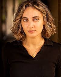 Cassie Archer's Instagram, Twitter & Facebook