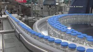 Moderna and pfizer are messenger rna, or mrna vaccines and johnson & johnson is a viral vector vaccine. How The Johnson Johnson Vaccine Efficacy Rate Compares To Moderna Pfizer Wgrz Com