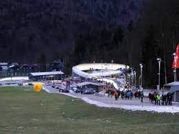 Die heftigen unwetter im berchtesgadener land haben auch die eisbahn am königssee schwer beschädigt. 6dewdzwmo9vfcm