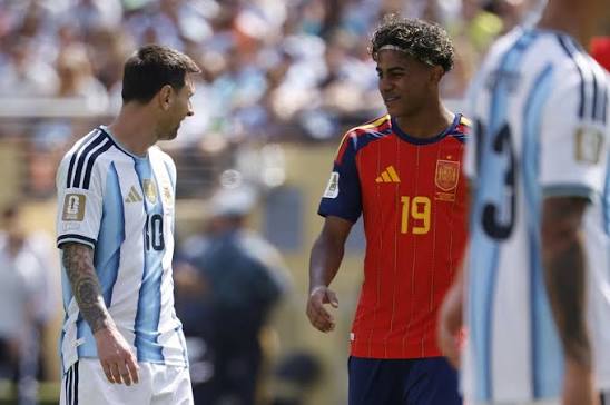 🤩 ¿Una foto que necesitábamos? Así fue el encuentro de Lamine Yamal y  Lionel Messi en la Final del Mundial 2026.