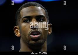 New Orleans Hornets guard Chris Paul (3) fights past Sacramento Kings  defender Corliss Williamson (34) during the second half of an NBA  basketball game in Sacramento, Calif., Monday, Feb. 5, 2007. The