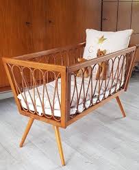 Vintage Babybett Stubenwagen Baby Cradle Wicker Cradle Baby Nursery Baby Wiege True Vintage Vintage Babystuben Babybett Vintage Kinderzimmer Stubenwagen
