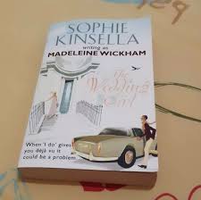 Novel pernikahan yang keliru kini telah banyak dikenal oleh banyak orang dengan sebutan istri penuh dosa, novel tersebut karya seorang penulis yang ternama sixteenth child. Book Review Clair De Lune