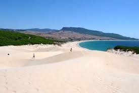 In unmittelbarer nähe befinden sich eine apotheke, mehrere lebensmittelgeschäfte und restaurants. Playa De Bolonia In Tarifa Schone Strande In Andalusien 2021