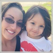 Danielle Grey (daniellemanz5)