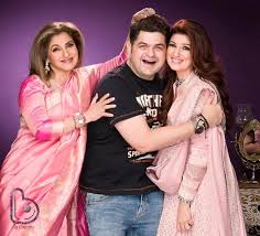 Censored dimple kapadia embarrasses daughter twinkle. Like Mother Like Daughter Twinkle Khanna Dimple Kapadia S Stunning Photo Shoot