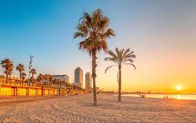 Hundreds of passengers of the spanish budget airline air madrid remain stranded in spanish airports after the company collapsed on friday. Spanische La Liga Fc Barcelona Real Madrid Atletico Madrid Madrid Bis Zu 70 Voyage Prive