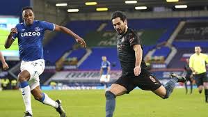 Gol kemenangan tim tamu dicetak christian. Hasil Piala Fa Malam Ini