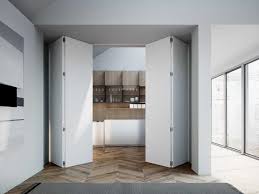 Si tratta di una porta composta da uno o più profili che si piegano a fisarmonica grazie a un movimento di rotazione e scorrimento guidato da un binario. Porte A Soffietto Di Design Ecco Le Scelte Eleganti E Moderne