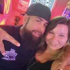 Woman dies after jumping from Vantage Bridge