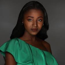 apoyad a la compatriota ooooohhhh. no hay ni comentarios en su foto kie.