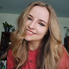 Karissa Marshall 🏴‍☠️ (@spongebat)