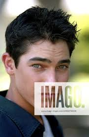 Tyler Hoechlin Characters: Martin Brewer Television: 7th Heaven : Season 8  Usa